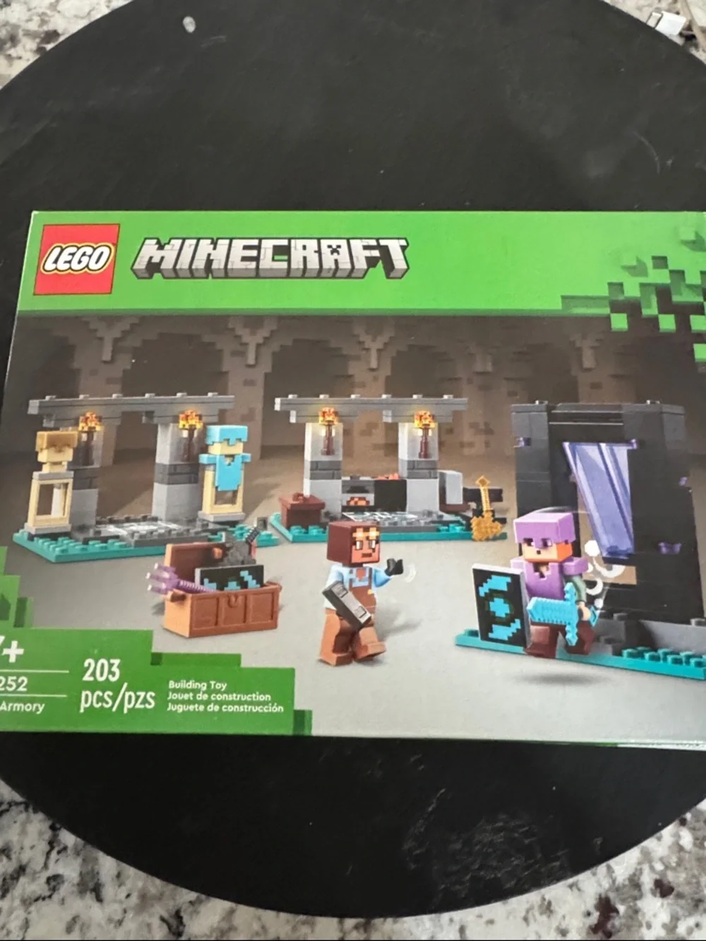 The Armory Adventure Set - Minecraft Model 21252